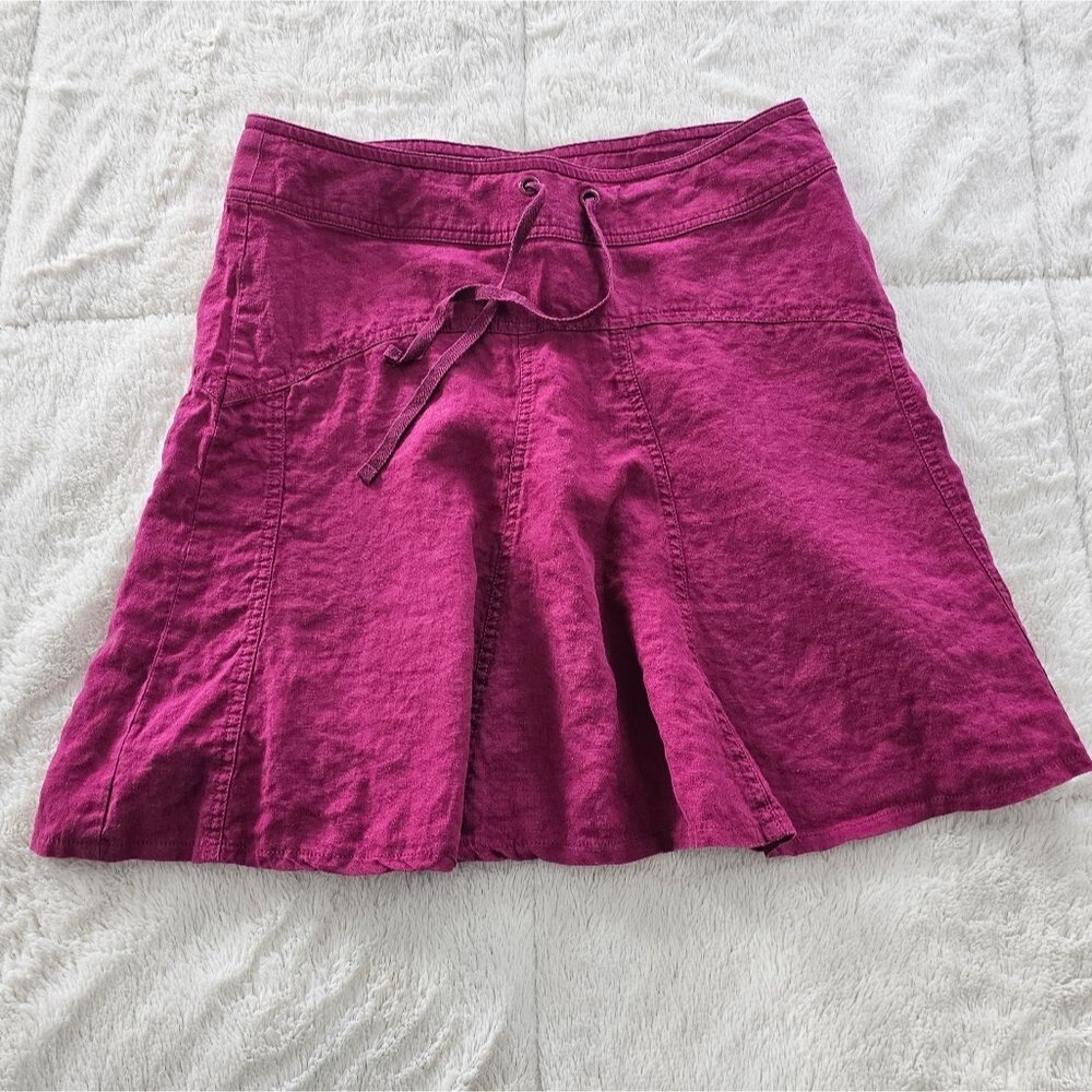 Athleta Pink Mini A-line Daydream Skirt in Fushia. Size 8